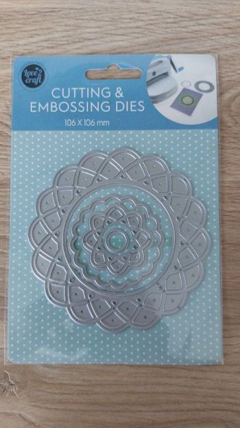 Pochoir de découpe et de gauffrage