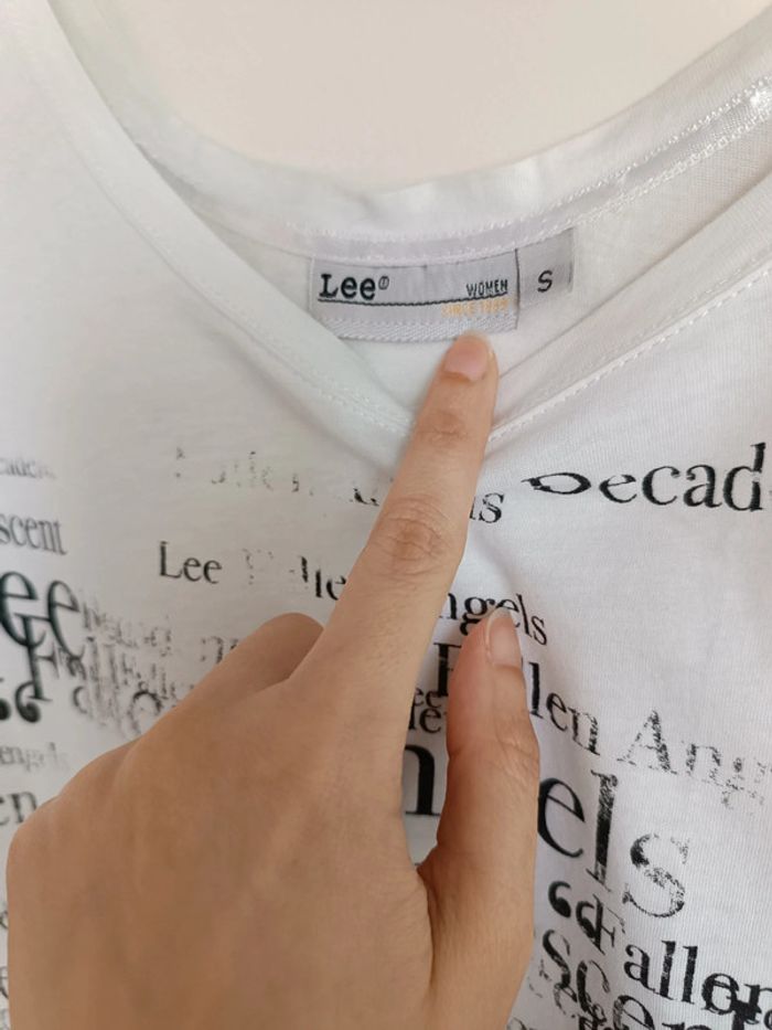 🖤 Lot de 2 t-shirt Lee Cooper 🤍 taille S - neuf sans étiquette - photo numéro 3