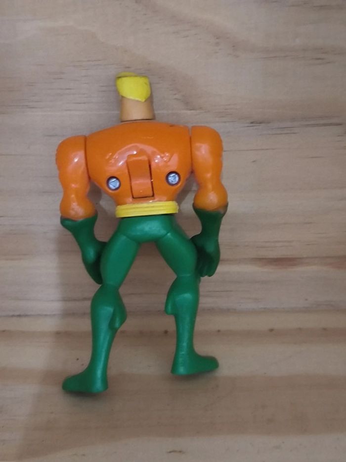 McDonald's 2010 Marvel DC comics aquaman - photo numéro 3
