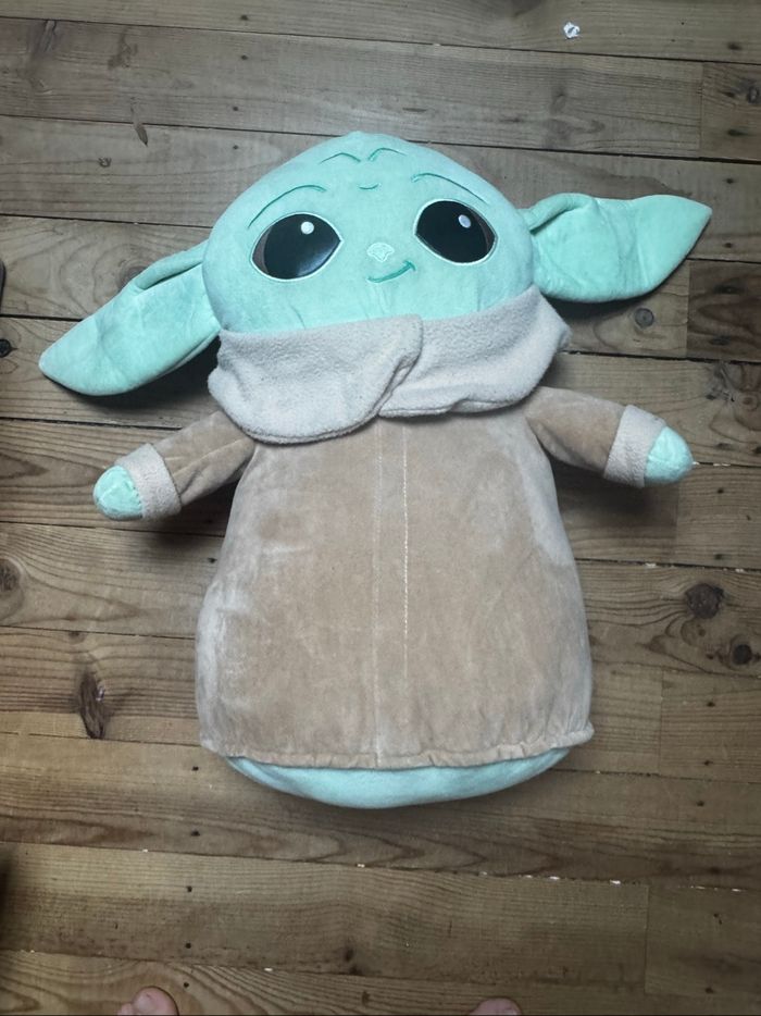 Peluche géante bébé yoda - photo numéro 2