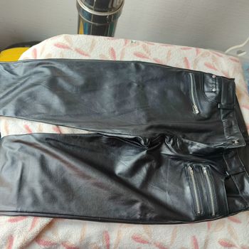 Pantalon simili cuir