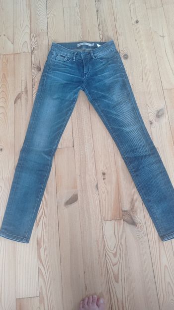 Jeans femme taille 32 tes bon état 