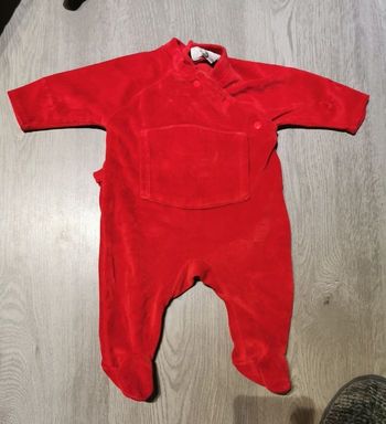 Pyjama rouge 1 mois