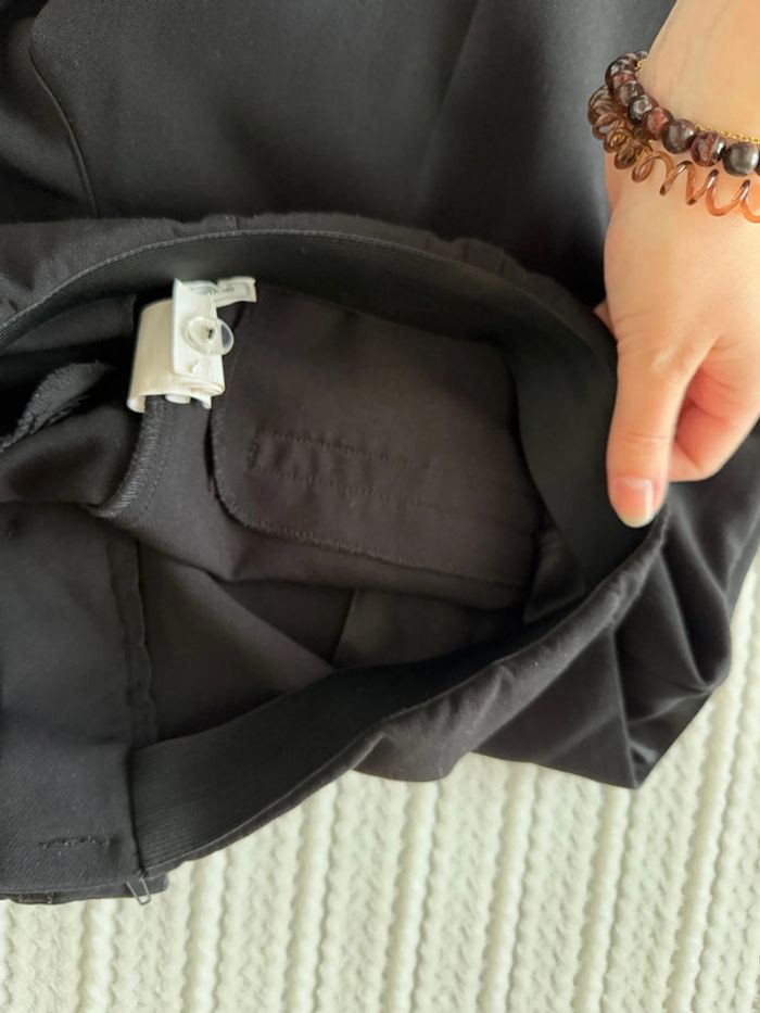 Pantalon carotte noir / Taille 42 - photo numéro 7