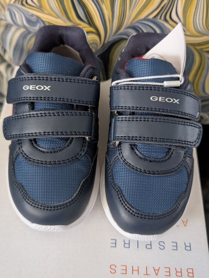 Baskets ultralegeres garçon. Taille 23. Neuf. Geox - photo numéro 8