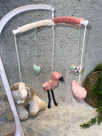 Mobile flamand rose lit de bébé - Domiva 