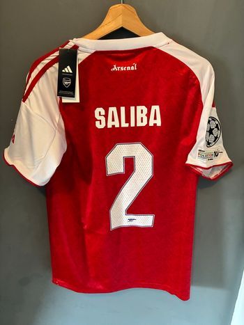 Maillot Arsenal SALIBA #2 - Taille M - Neuf avec Étiquette