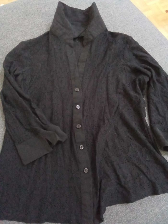 Chemise noire dentelle