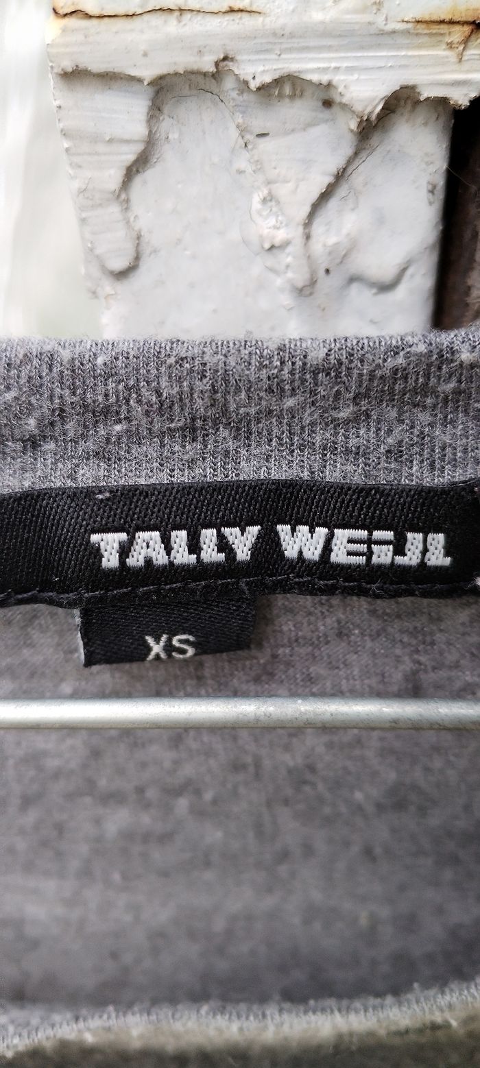 T Shirt femme - photo numéro 3