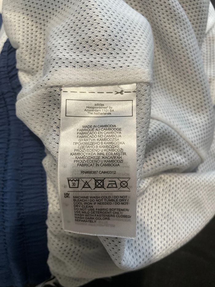 Jogging Adidas avec gros logo - photo numéro 7