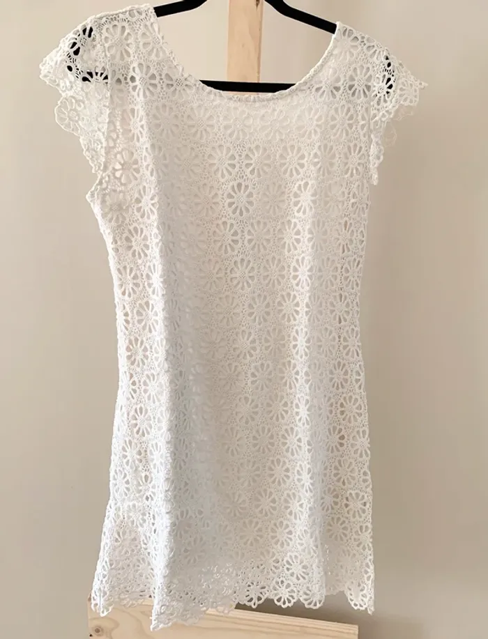 🌸 Robe dentelle blanche 44/46