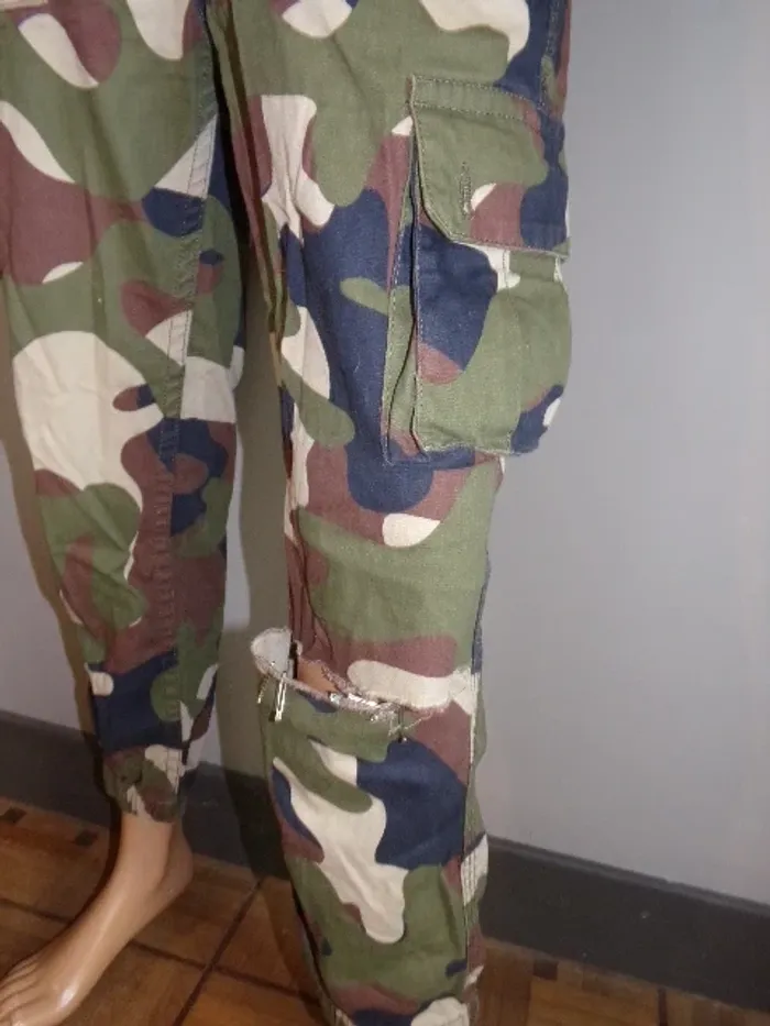 Pantalon cargo - photo numéro 3