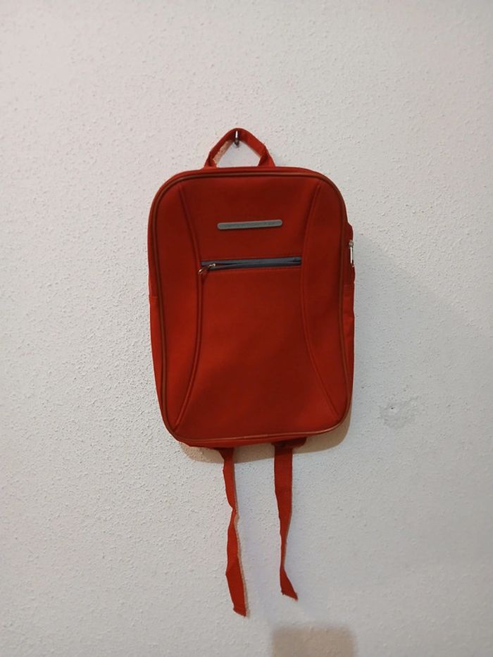Petit sac à dos rouge pour pic nique ou autres