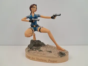Figurine Tomb Raider Lara Croft - numéro 2 L'Ange des Ténèbres Prague