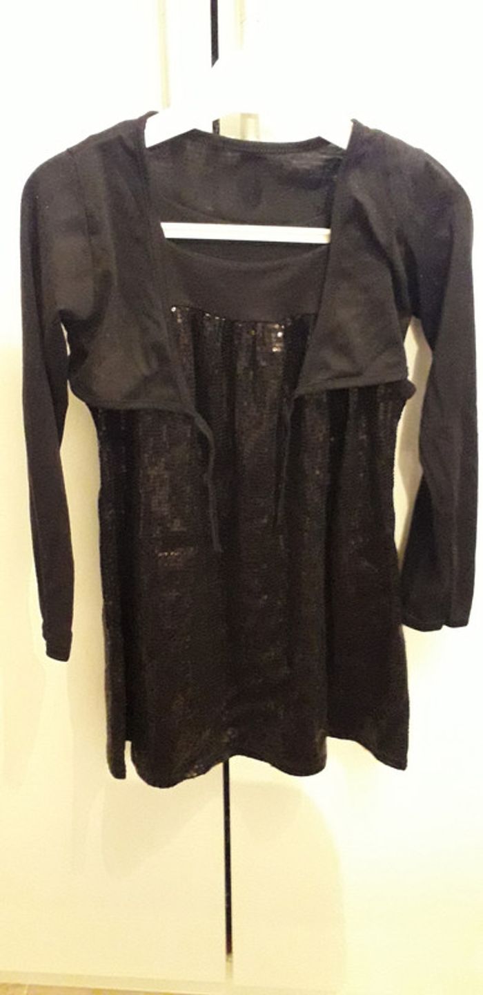 Ensemble de fêtes Robe pailletée + boléro Noir 8 ans Porté une fois - photo numéro 3