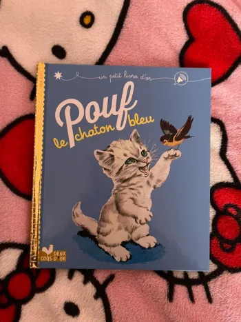 Pouf le chaton bleu