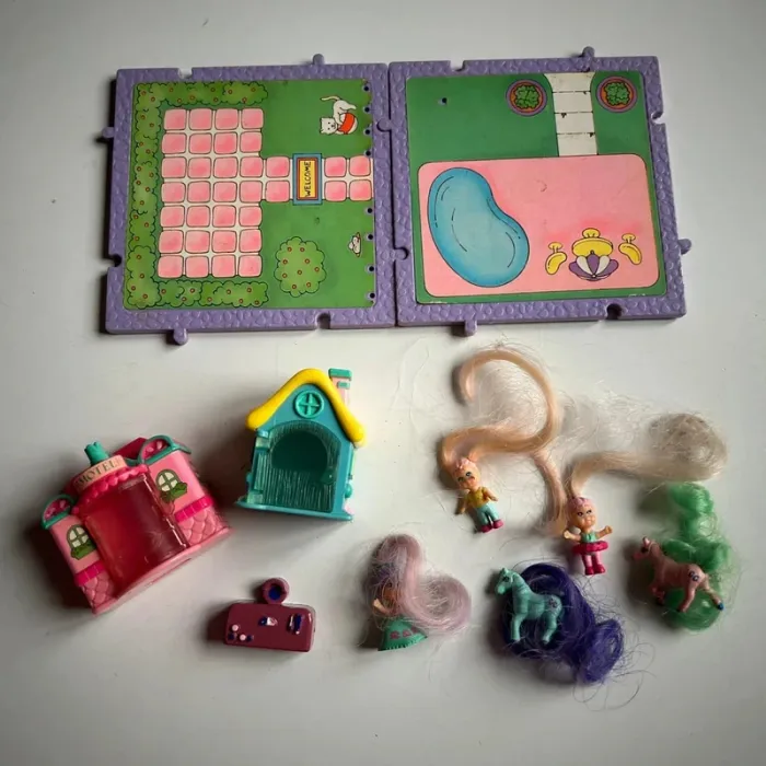 Lot figurines chevaux maisons cutie club galoob vintage