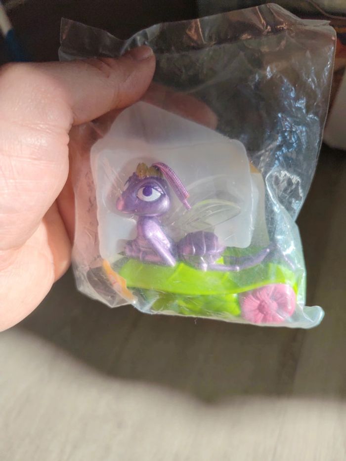 Figurine mille et une pattes - photo numéro 3