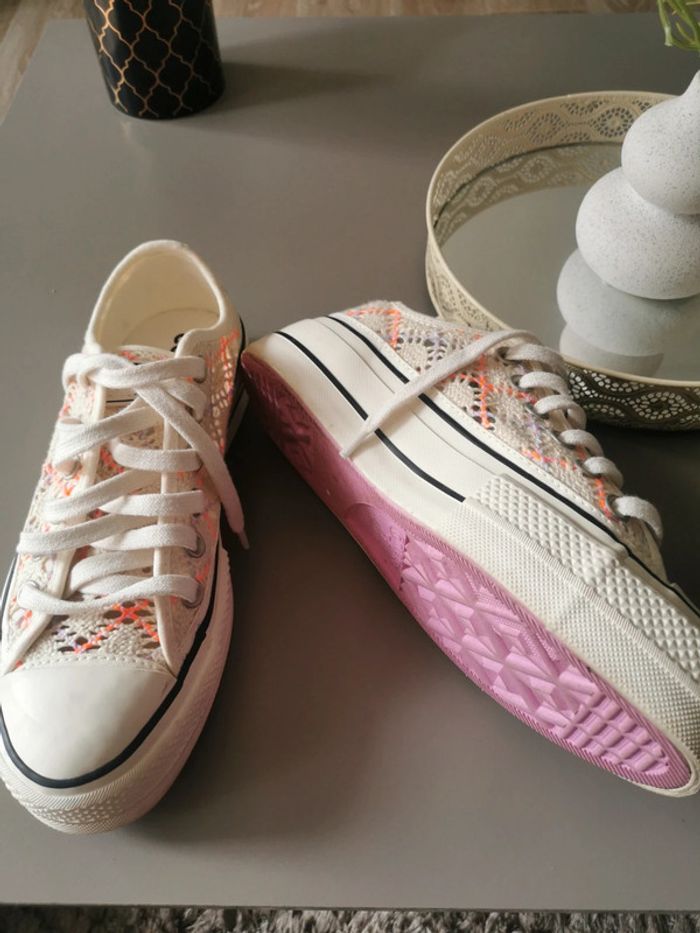 Converse - photo numéro 2