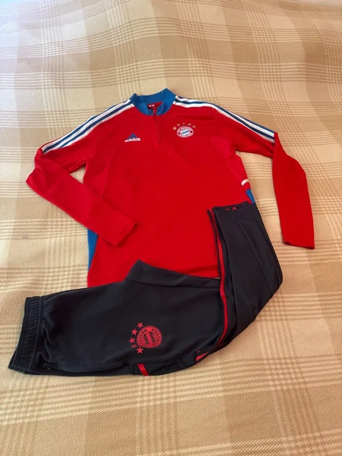 Ensemble Adidas Bayern Munich – Haut & Pantalon taille M