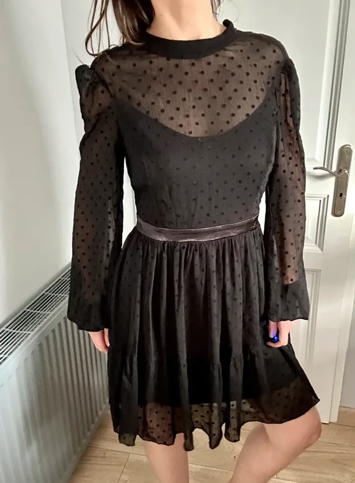 Robe noire chic & semi transparente – Naf Naf taille 38 - photo numéro 4