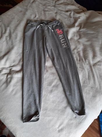 Jogging gris taille L marque kiabi