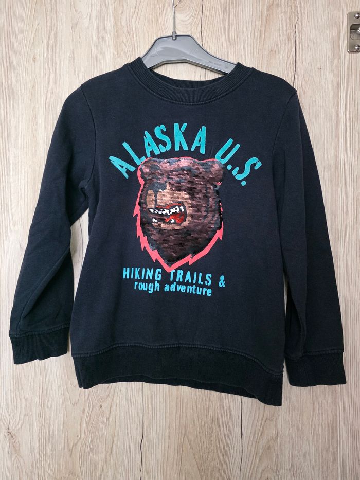 PULL GARÇON H&M RÉVERSIBLE MOTIFS OURS ALASKA US TAILLE 6/8ANS - photo numéro 2