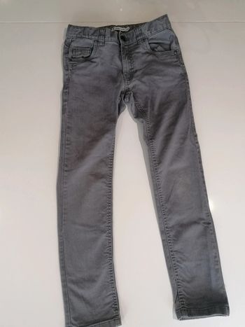 Jeans gris T 10 ans 👦🏻