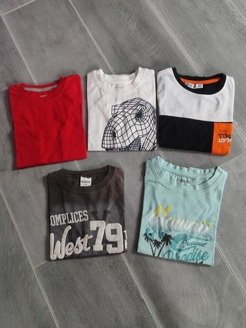 Lot de 5 t-shirts en 5 ans