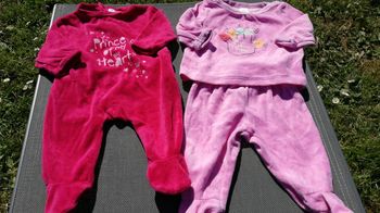 Lot Pyjamas fille taille 1 mois