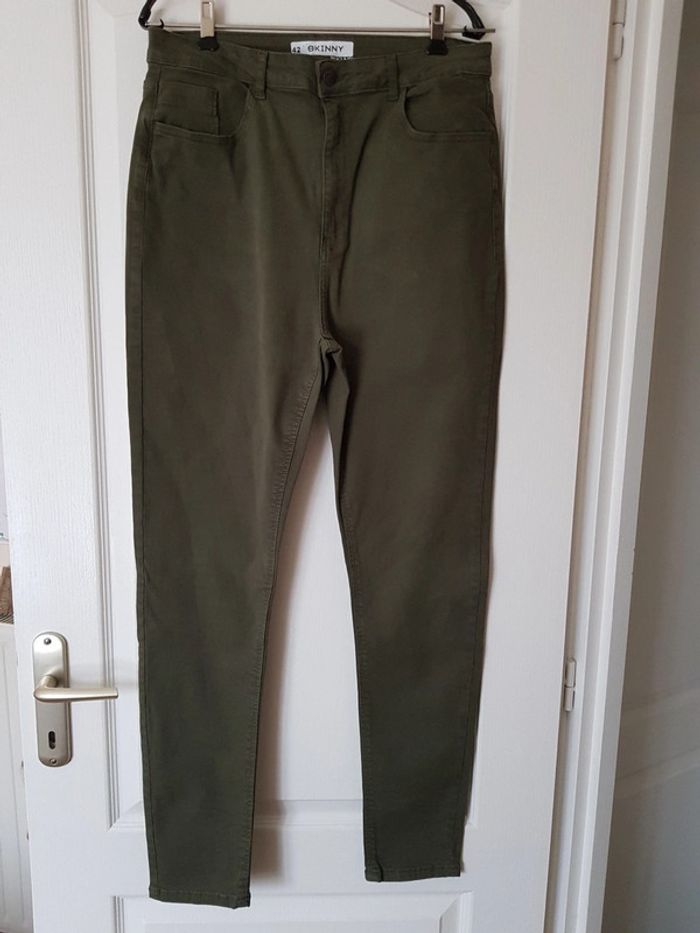 Pantalon skinny kiabi 42 neuf
