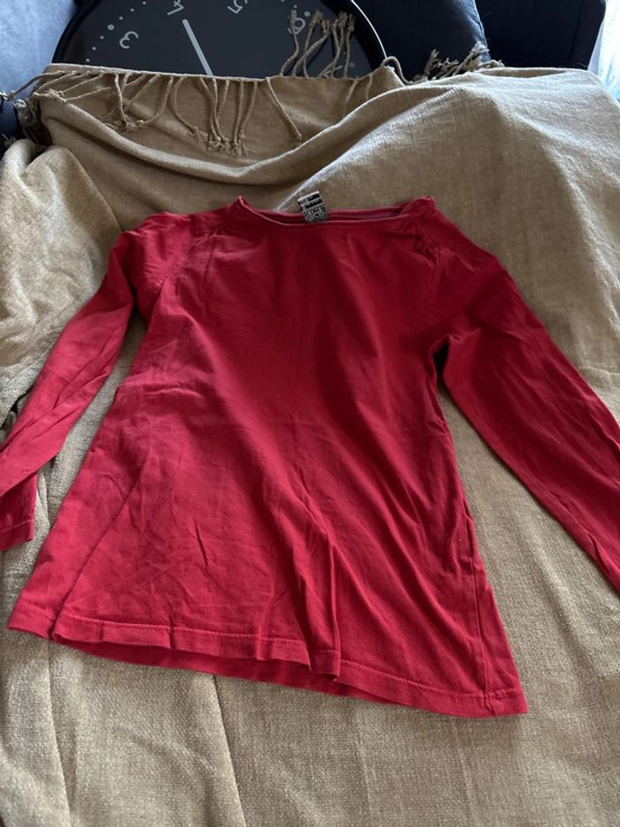 Haut rouge