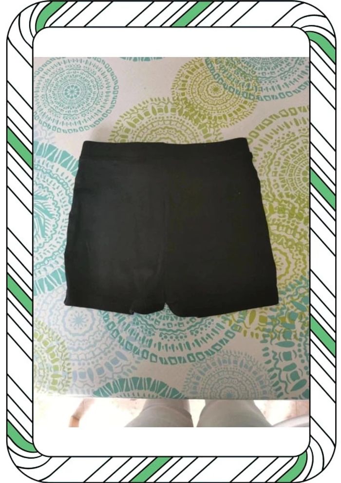 Short 8 ans - photo numéro 2