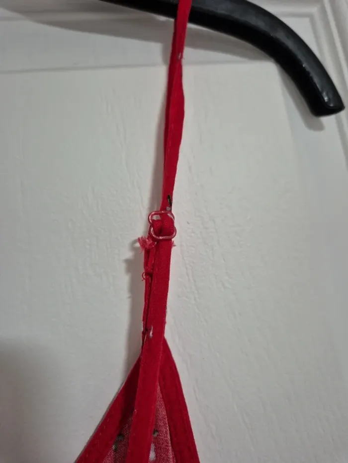 combishort a bretelles rouge a fleurs h&m - photo numéro 8