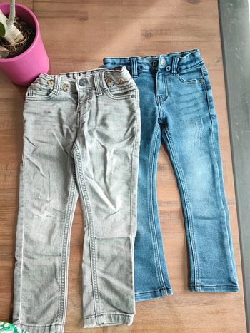 Lot de 2 jeans stretch 4 ans