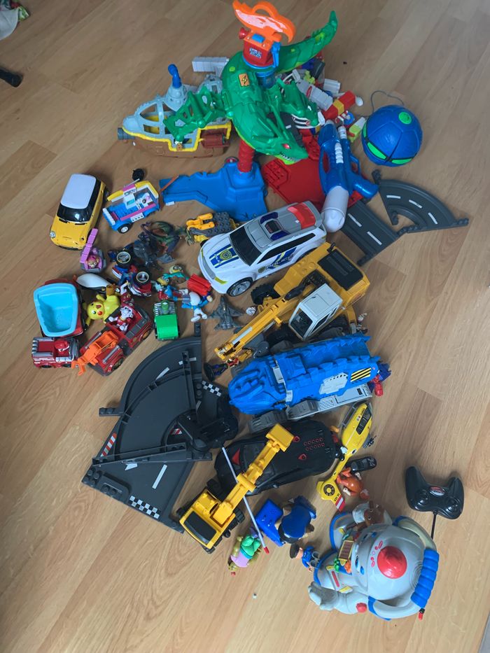 Lot de jouets