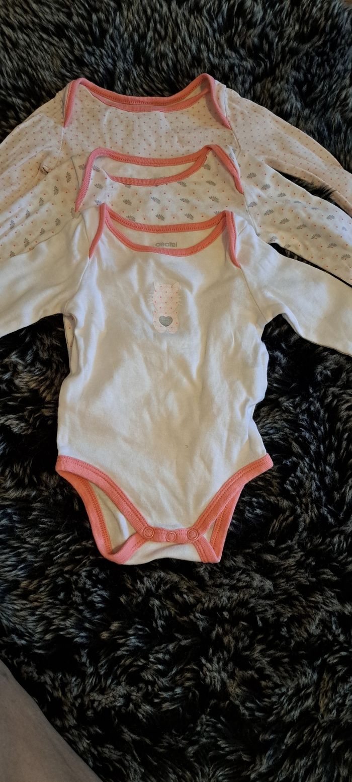Bodies bébé - photo numéro 3