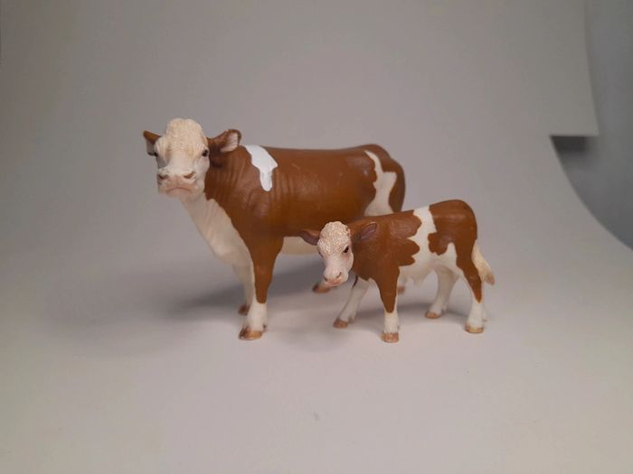 Lot de 2 figurines schleich la vache et son veau