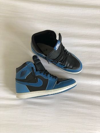 Air Jordan 1