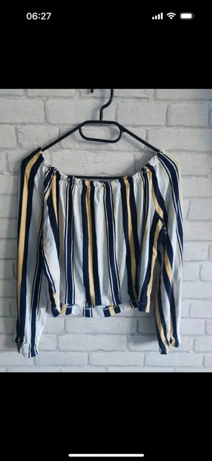 Top court Bershka taille S - photo numéro 2