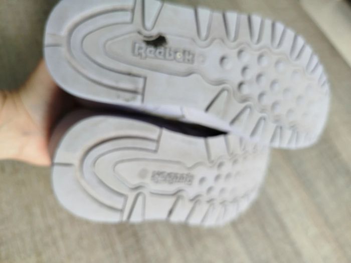 Reebok classic violette pointure 33 - photo numéro 4
