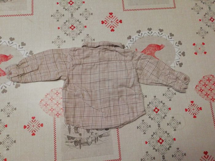Chemise 6 mois - photo numéro 2