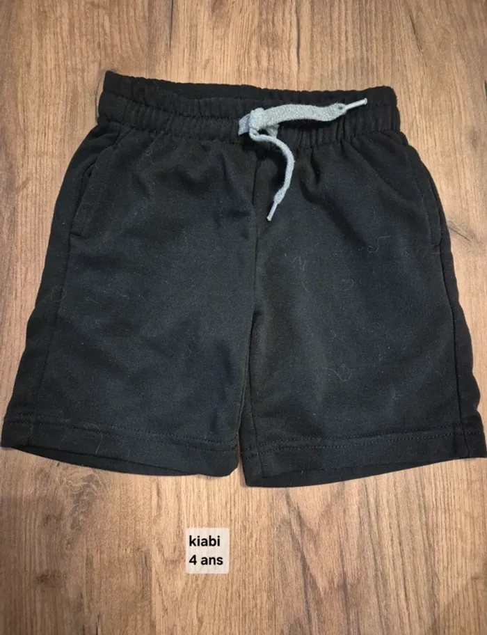 Short jogging garçon 4 ans