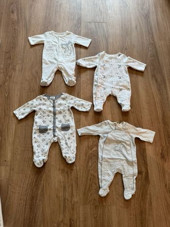 Lot de 4 pyjamas grenouillère bébé 1 mois très bon état Gemo Tape à l’œil