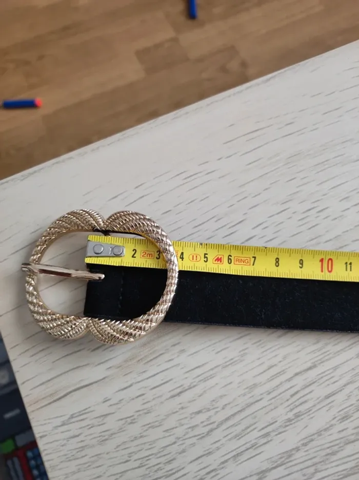 Ceinture noire boucle dorée neuf - photo numéro 3
