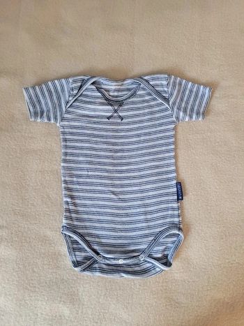 body manches courtes absorba 6 mois