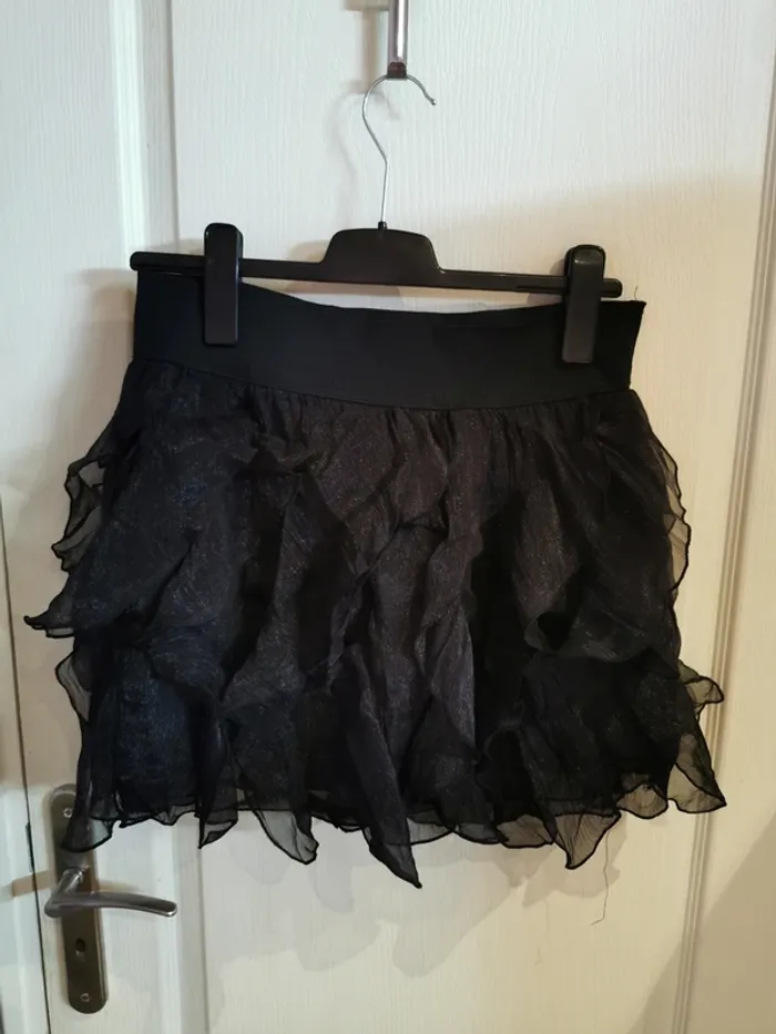 Jupe noir volant T 40