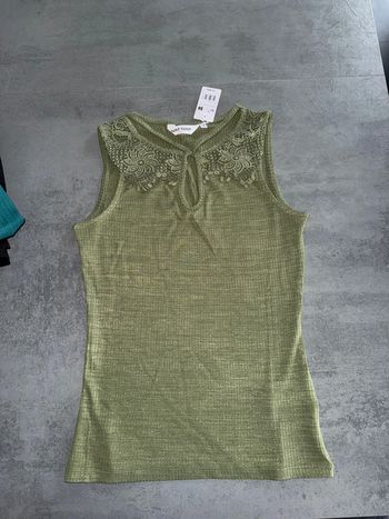 Débardeur naf naf neuf