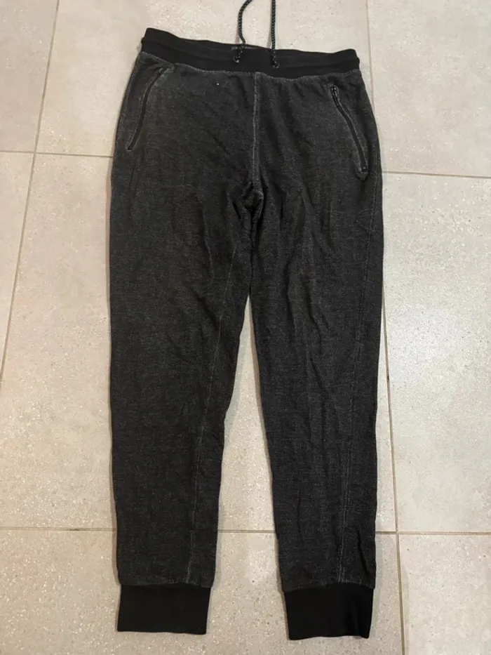 Jogging noir Angelo Litrico Urbndist, taille L, très bon état