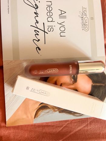 Gloss repulpant LR